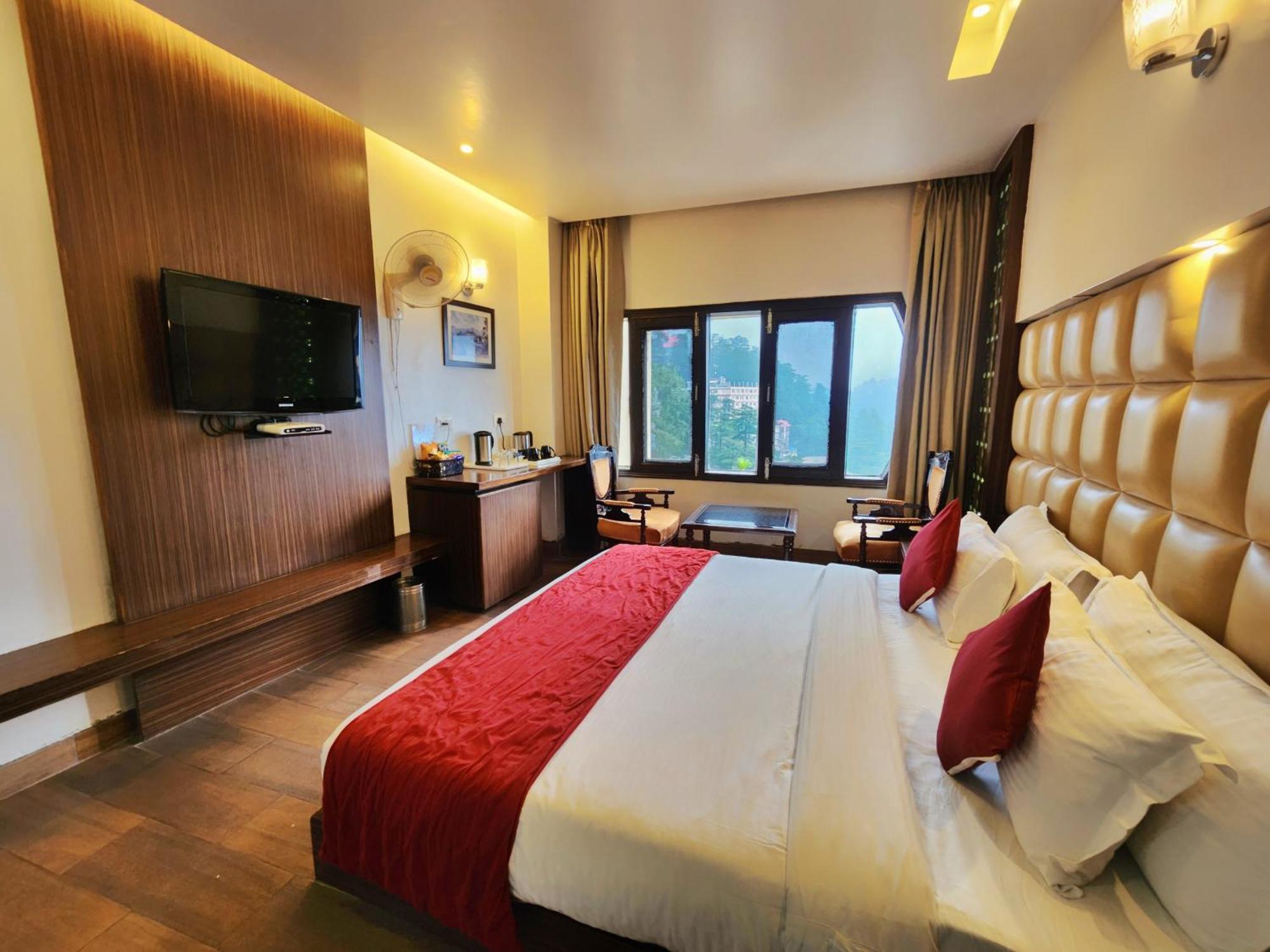 Hotel Surya Шимла Экстерьер фото