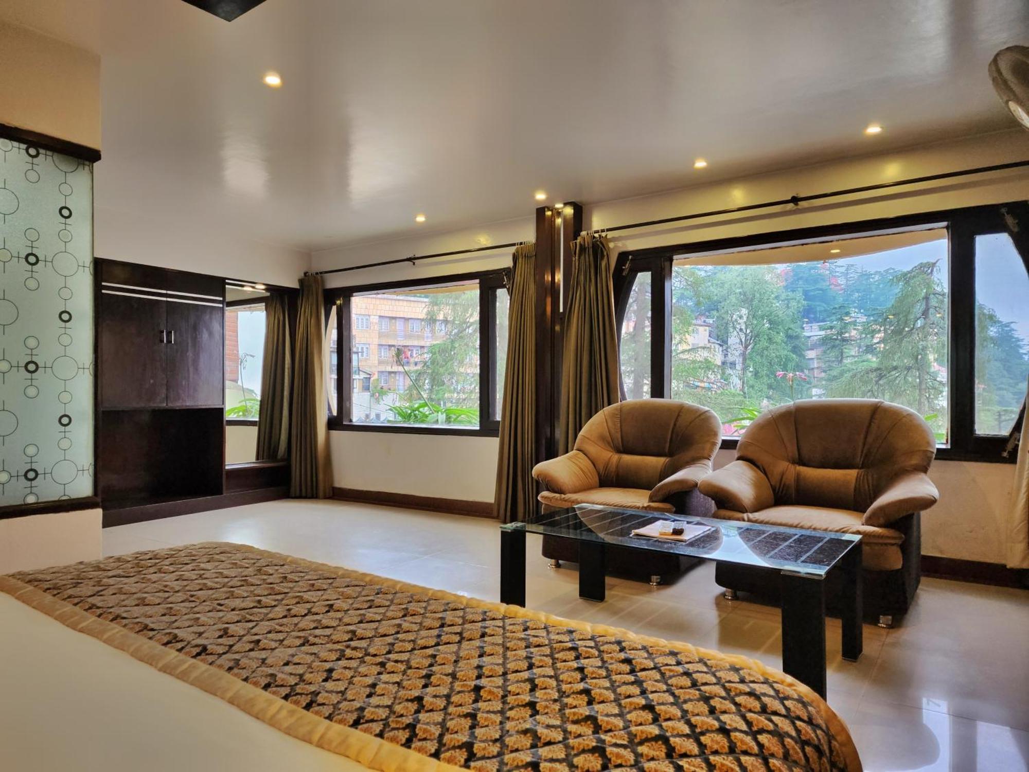Hotel Surya Шимла Экстерьер фото