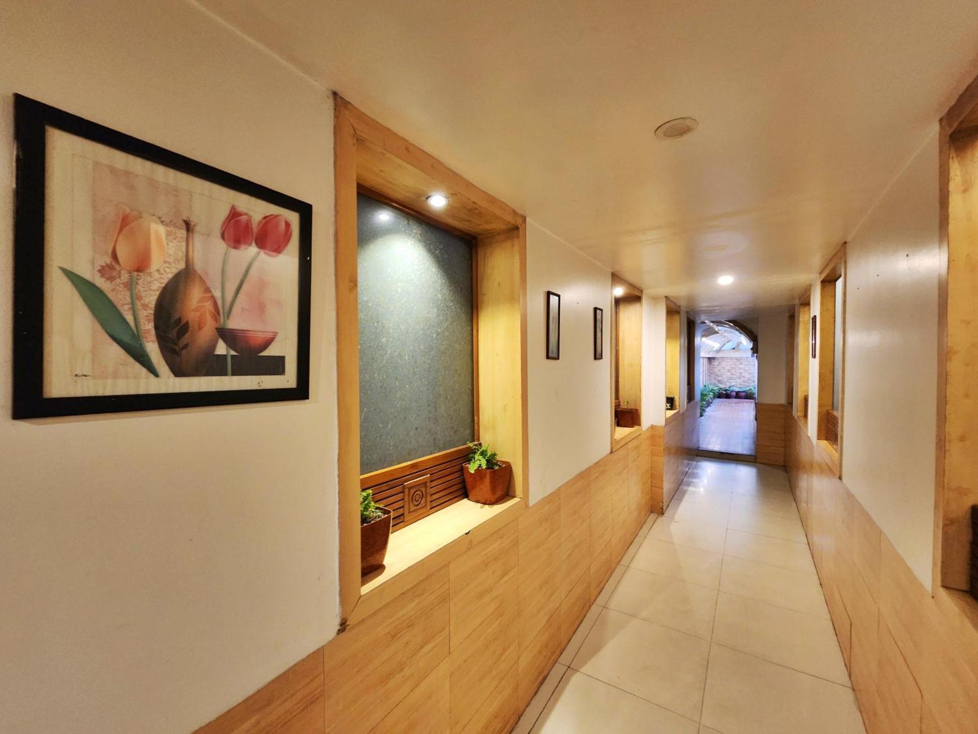 Hotel Surya Шимла Экстерьер фото