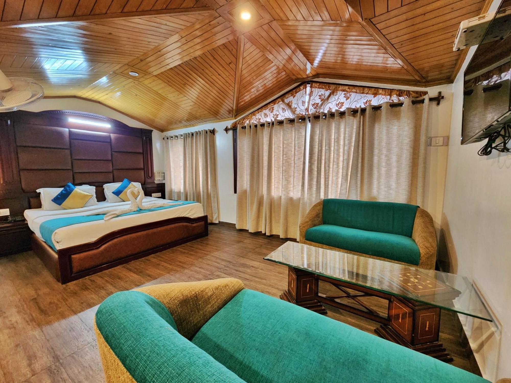 Hotel Surya Шимла Экстерьер фото