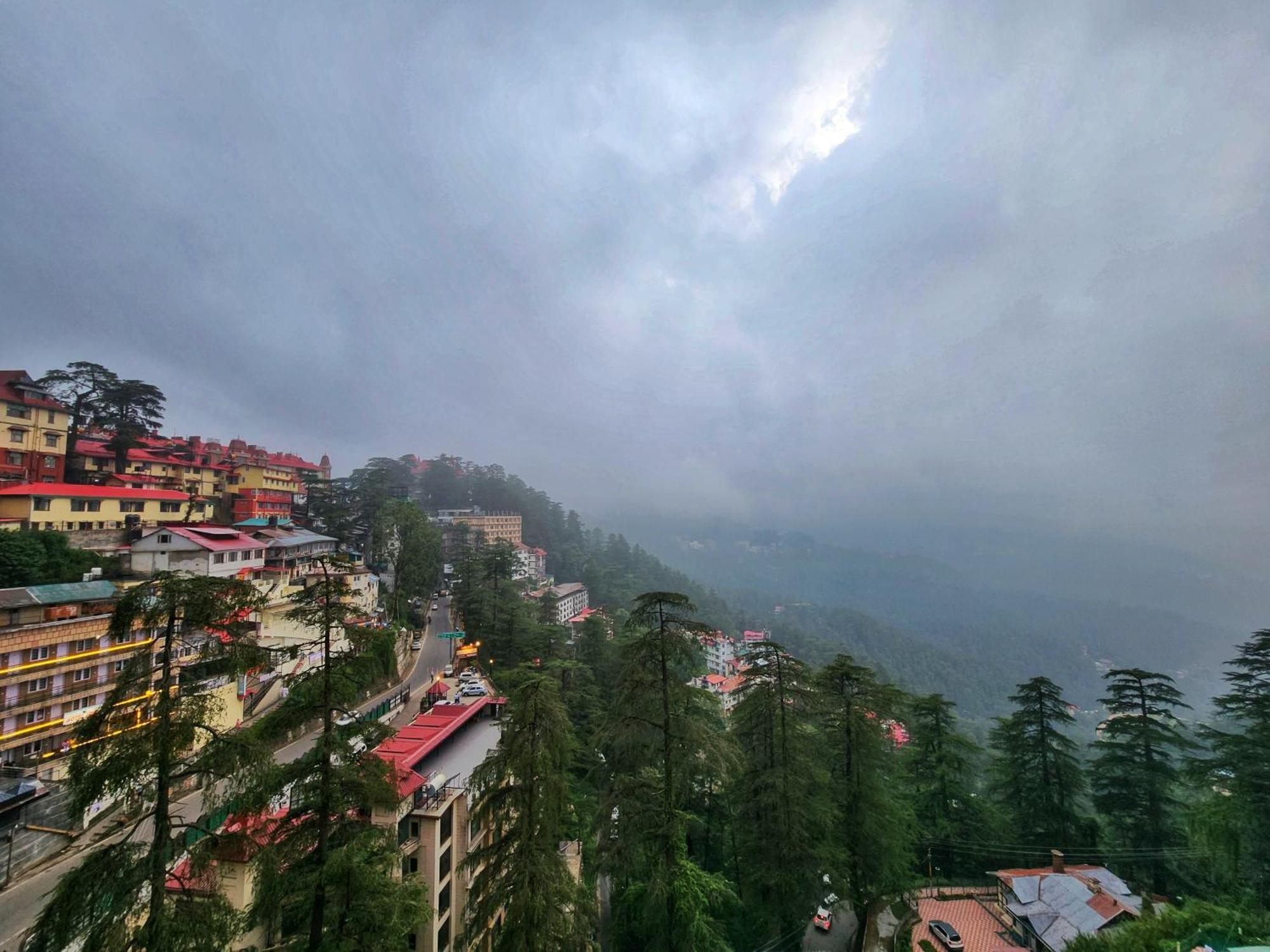 Hotel Surya Шимла Экстерьер фото
